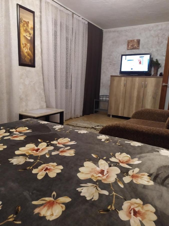 Apartment On Sobornaya 58 Khmelʼnytsʼkyy Екстериор снимка